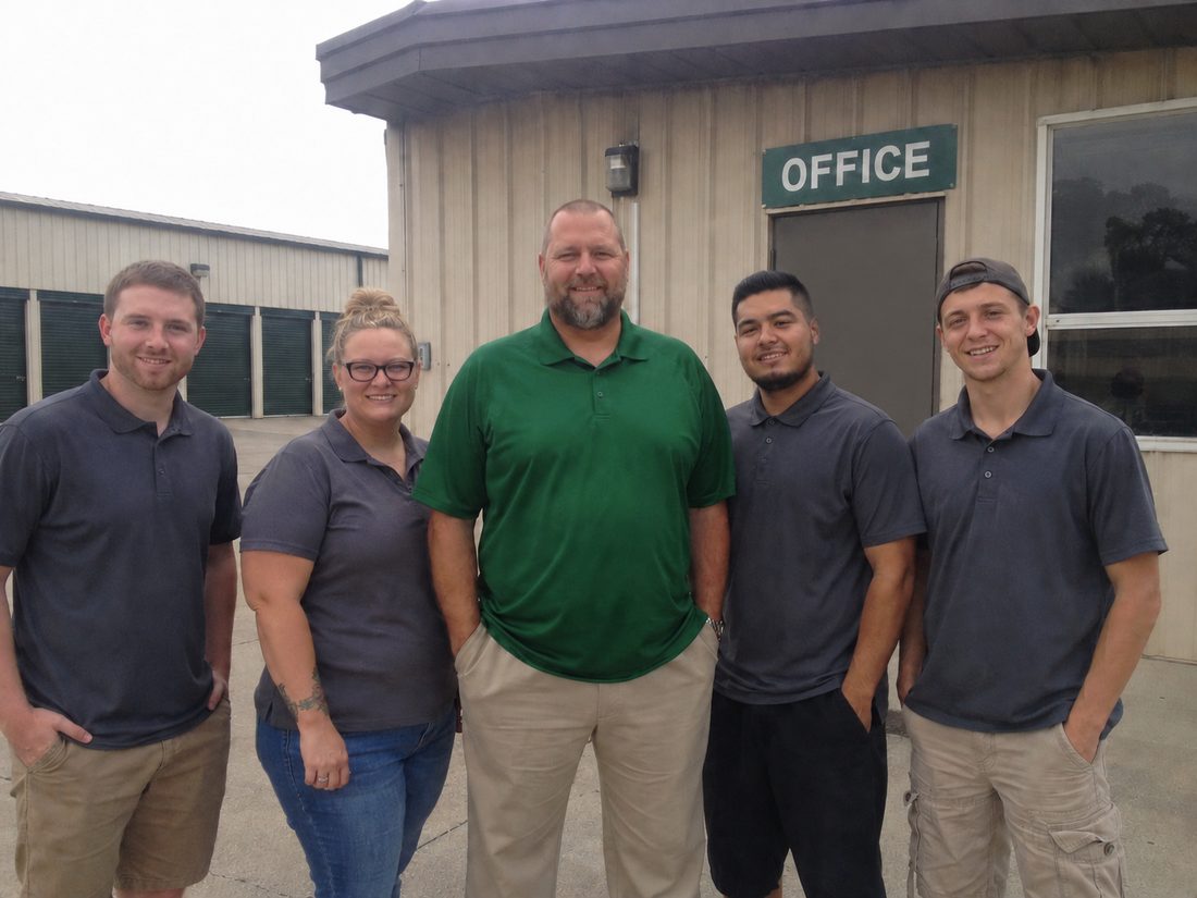 Pest control professionals in North Richland Hills, TX